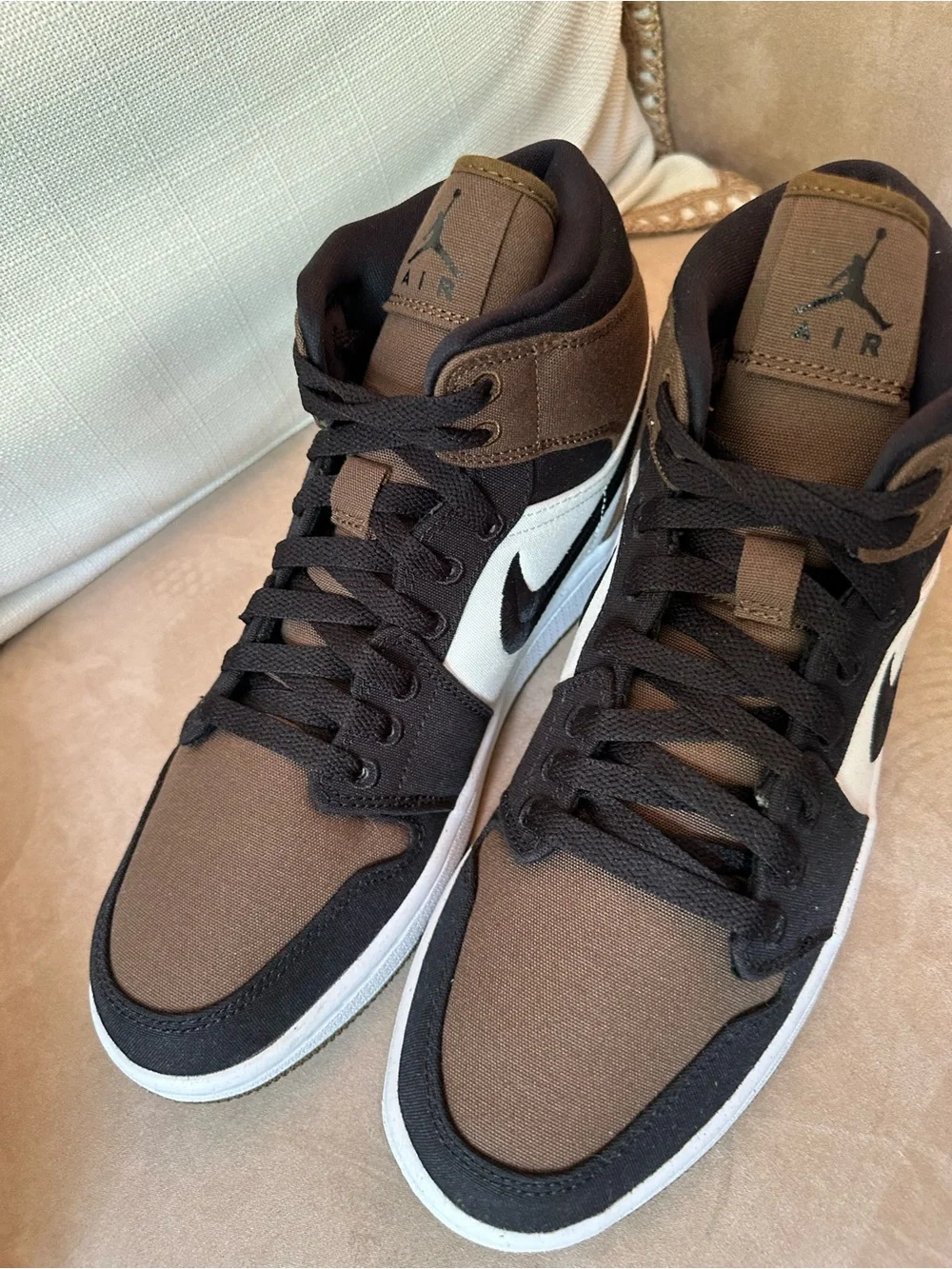 Jordan 1 Mid SE Olive Toe - DV0427-301 NWOB Men’s size 10